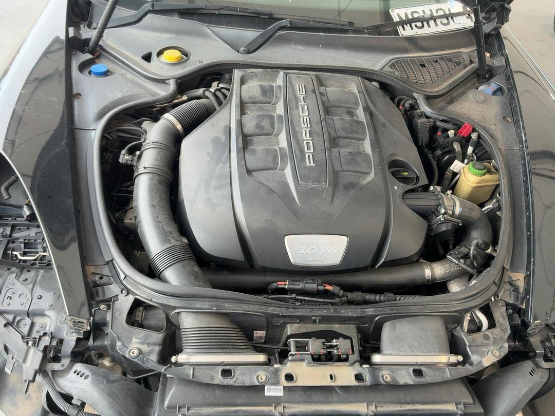 Photo '9' of Porsche Panamera D V6 Tiptronic Photo '9' of Porsche Panamera D V6 Tiptronic