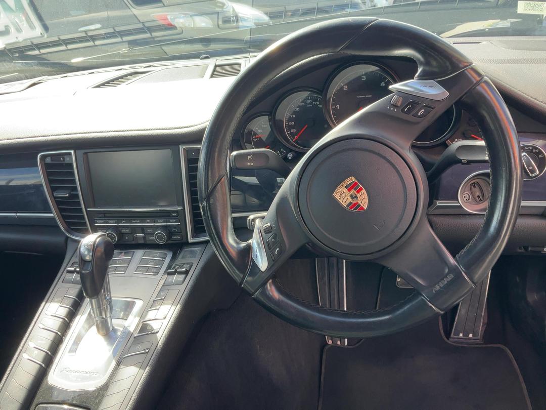 Photo '13' of Porsche Panamera D V6 Tiptronic Photo '13' of Porsche Panamera D V6 Tiptronic