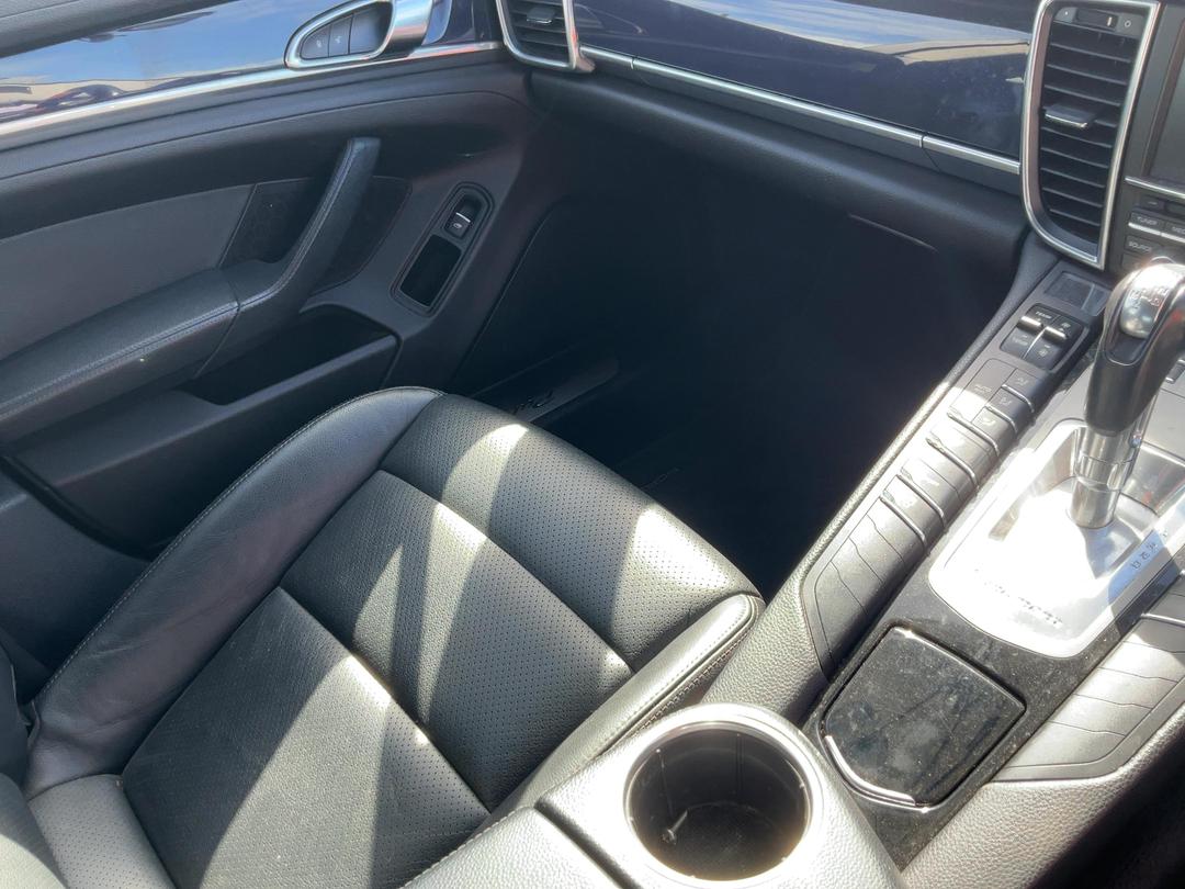 Photo '11' of Porsche Panamera D V6 Tiptronic Photo '11' of Porsche Panamera D V6 Tiptronic