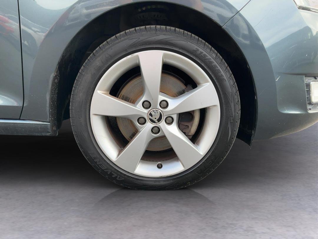 Photo '9' of Skoda Rapid