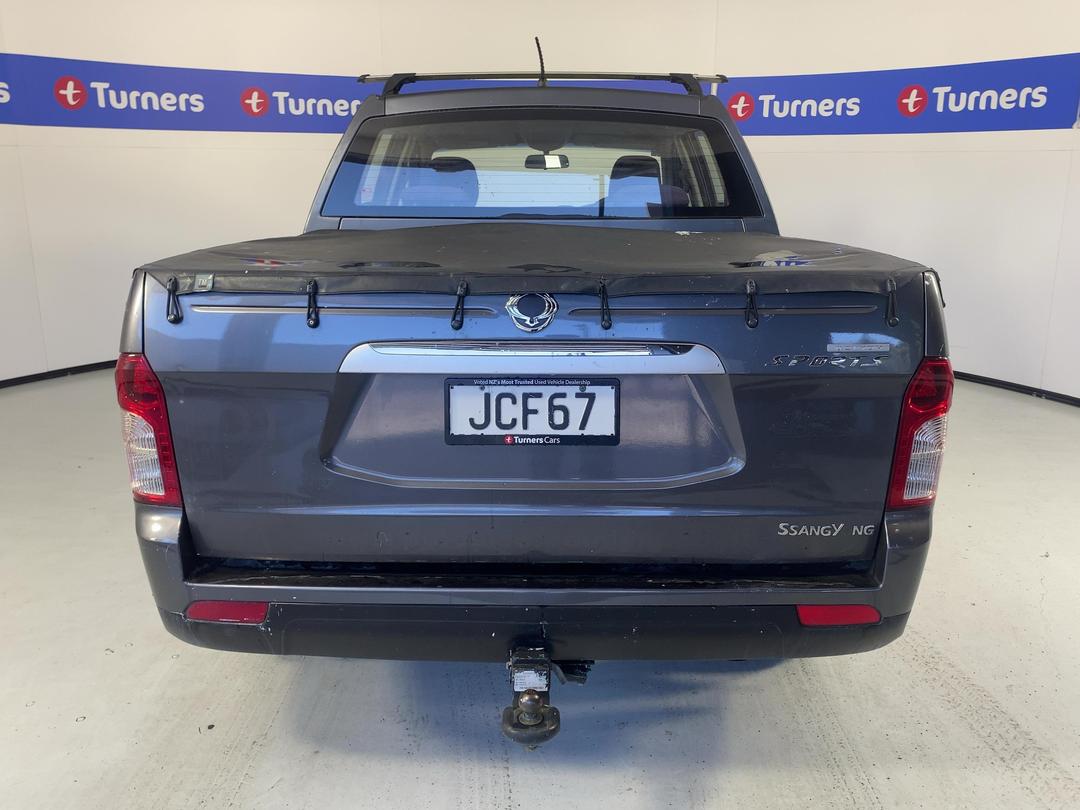 Photo '6' of Ssangyong Actyon Sport