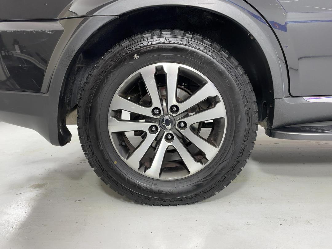 Photo '12' of Ssangyong Rexton