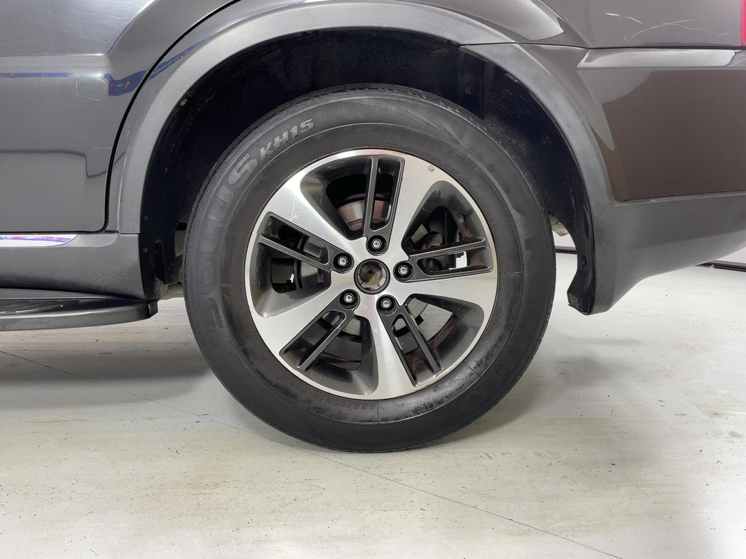 Photo '11' of Ssangyong Rexton