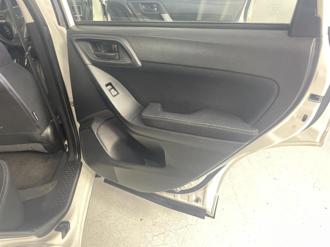 Photo '19' of Subaru Forester