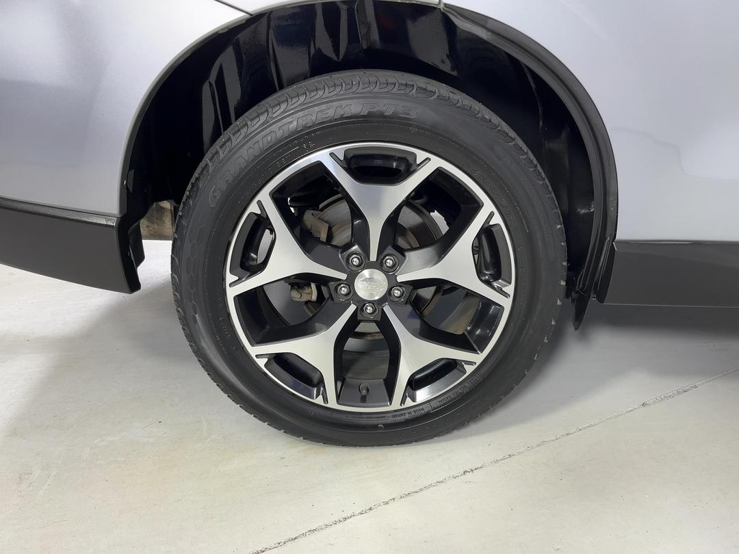 Photo '12' of Subaru Forester