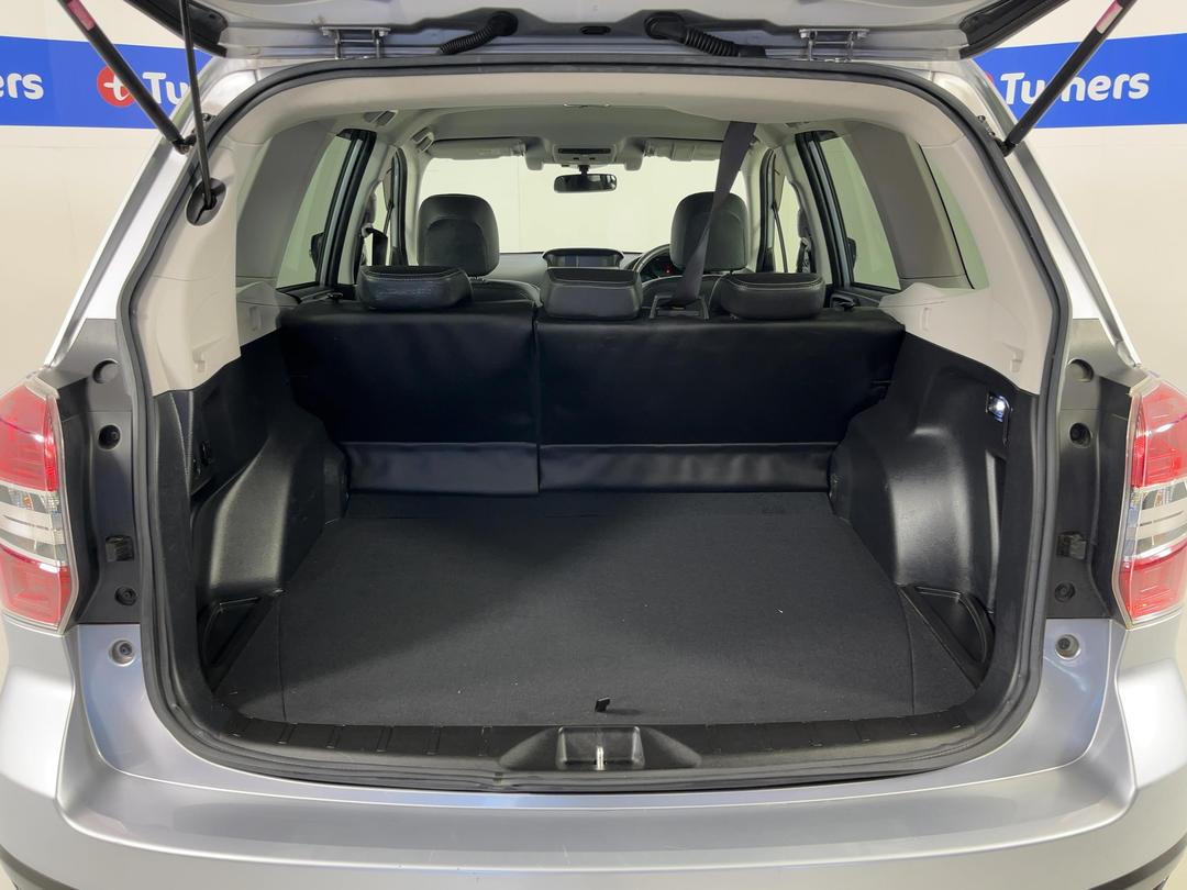 Photo '14' of Subaru Forester