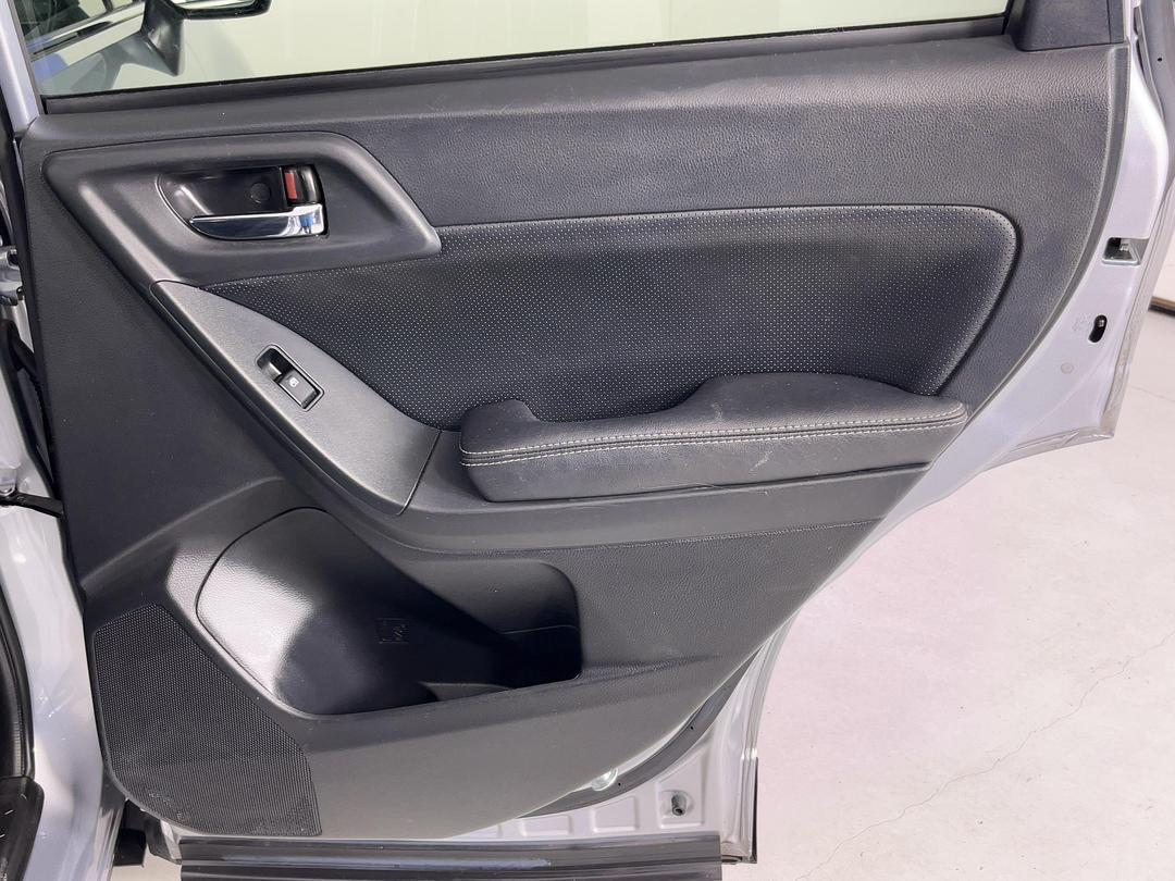 Photo '19' of Subaru Forester