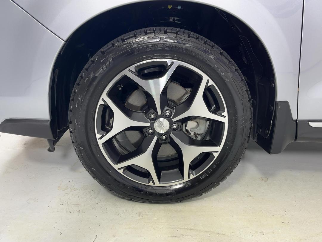 Photo '10' of Subaru Forester