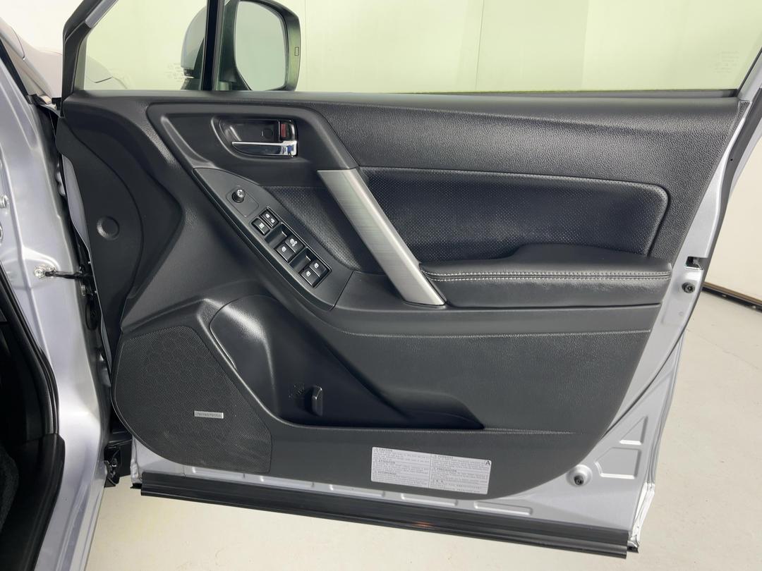 Photo '15' of Subaru Forester