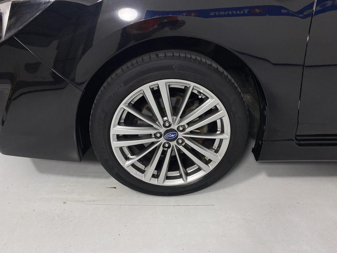 Photo '10' of Subaru Impreza