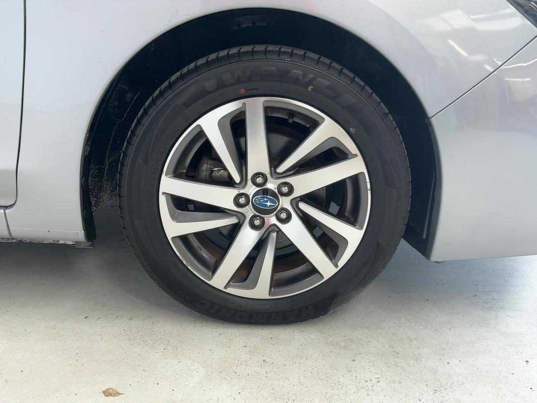 Photo '9' of Subaru Impreza