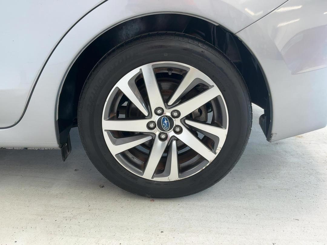 Photo '11' of Subaru Impreza