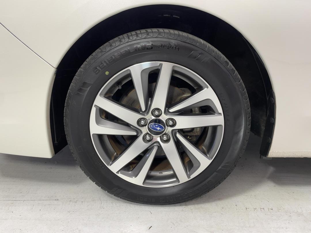 Photo '10' of Subaru Impreza