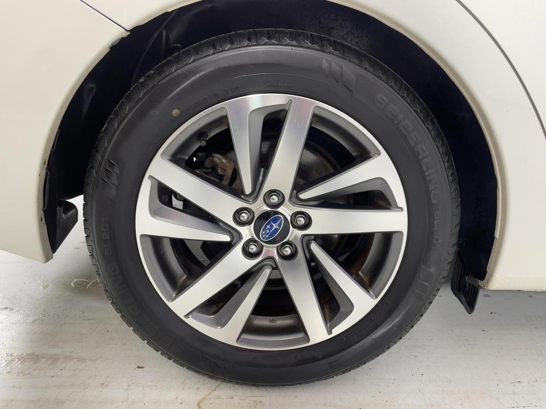 Photo '12' of Subaru Impreza