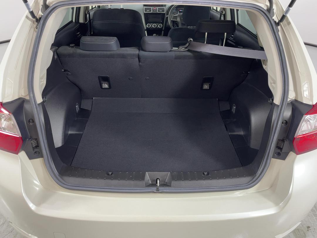 Photo '14' of Subaru Impreza