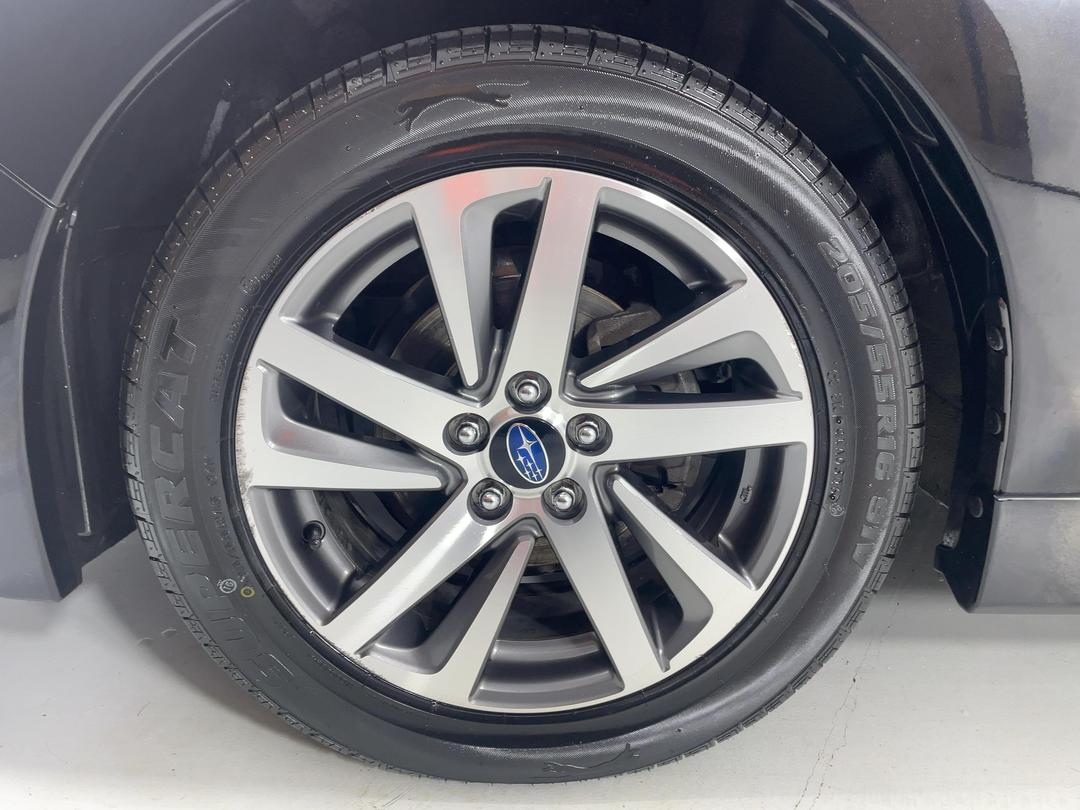 Photo '10' of Subaru Impreza