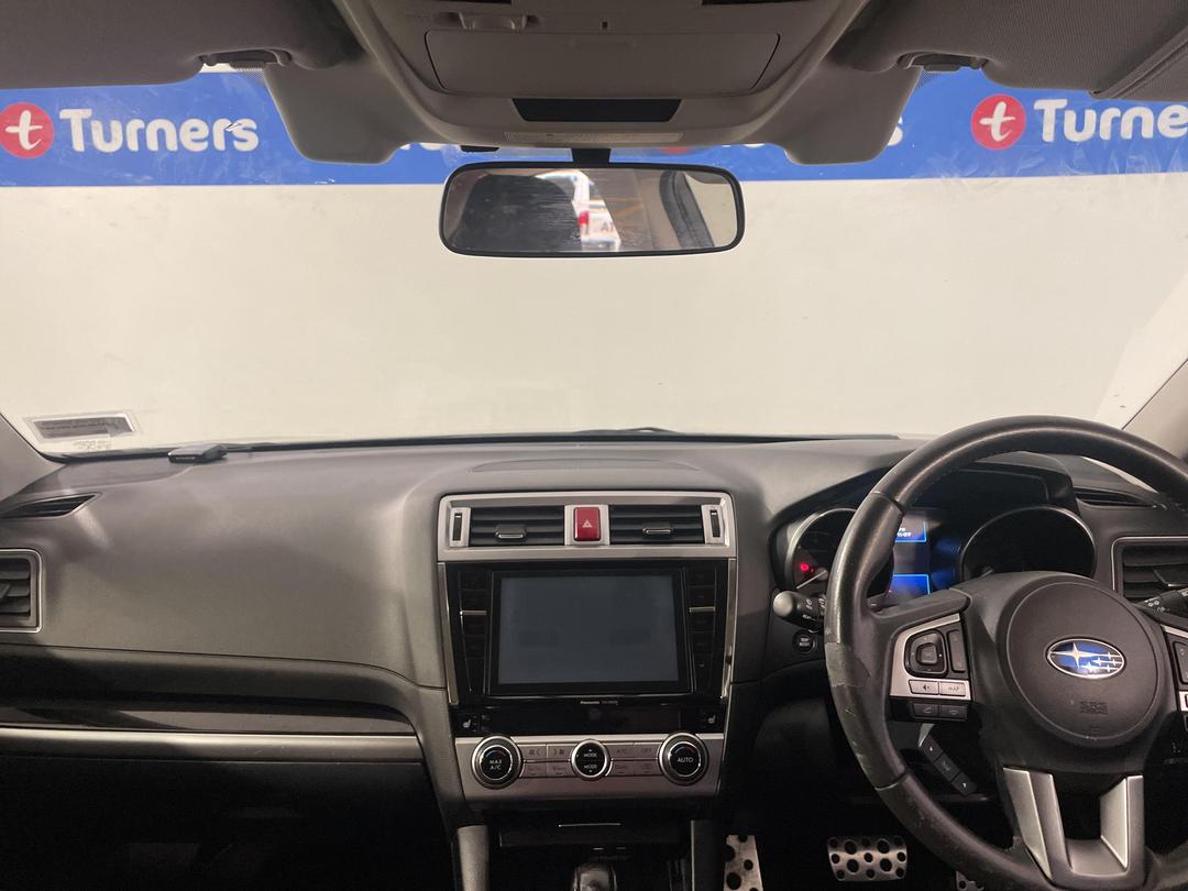 Photo '17' of Subaru Legacy