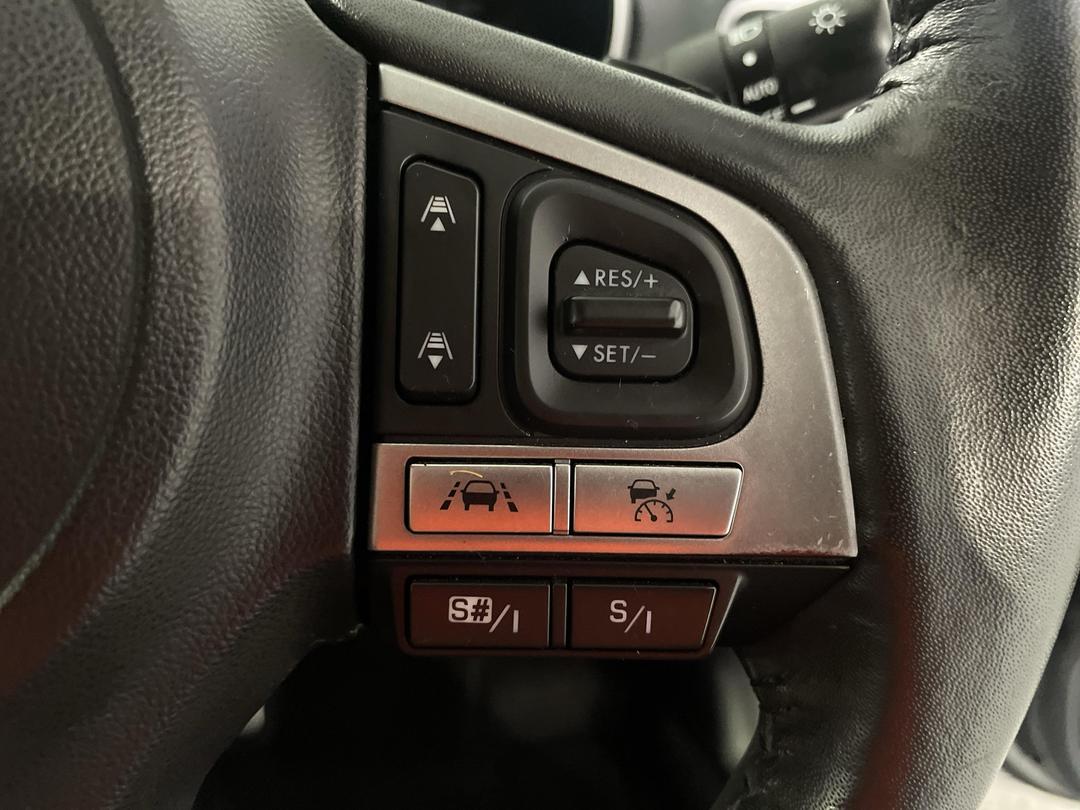 Photo '26' of Subaru Legacy