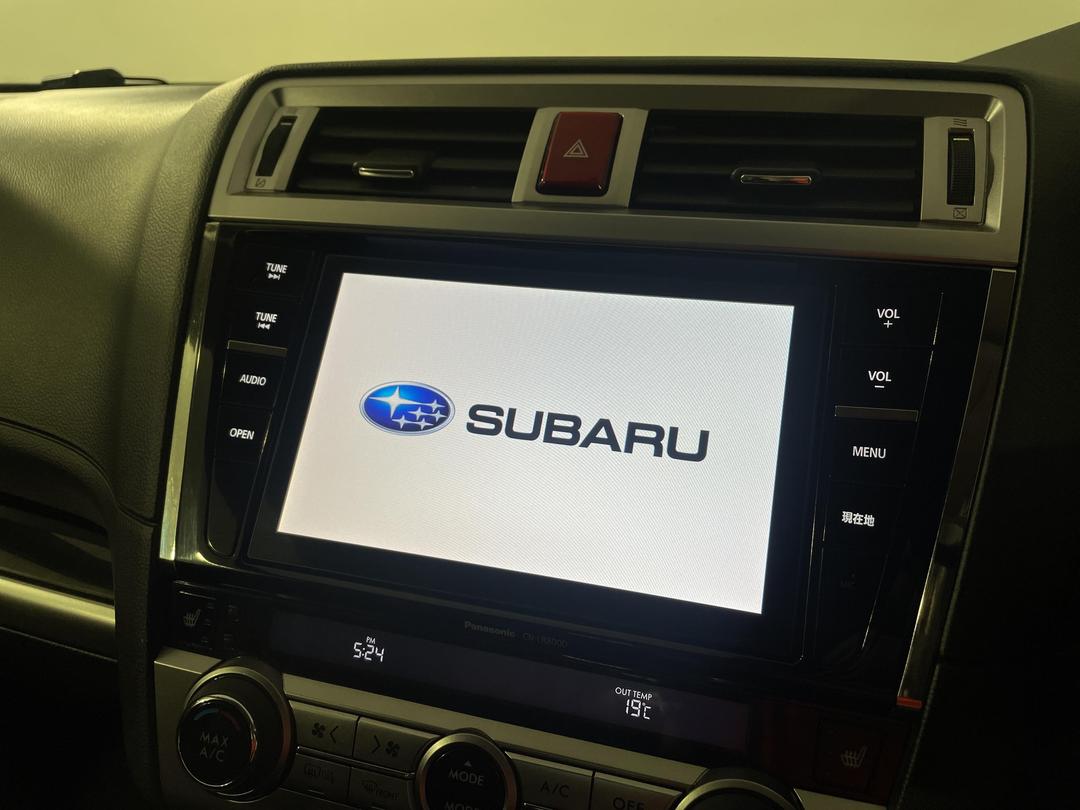 Photo '29' of Subaru Legacy