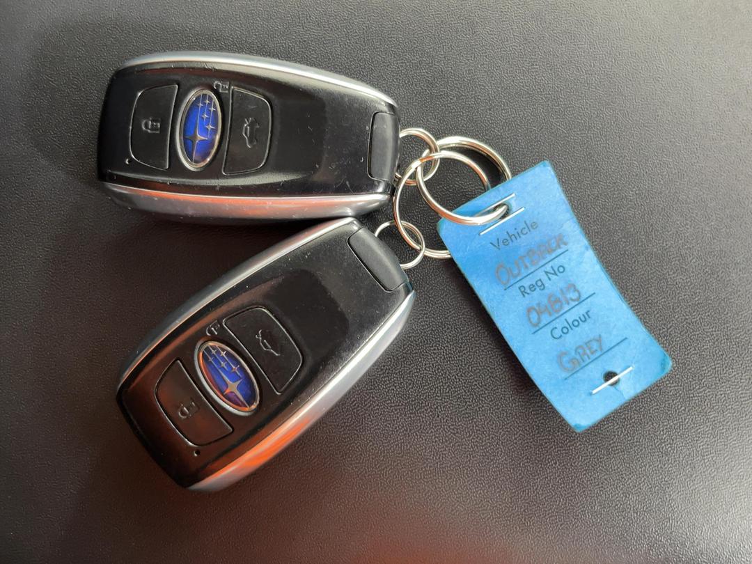 Photo '22' of Subaru Legacy