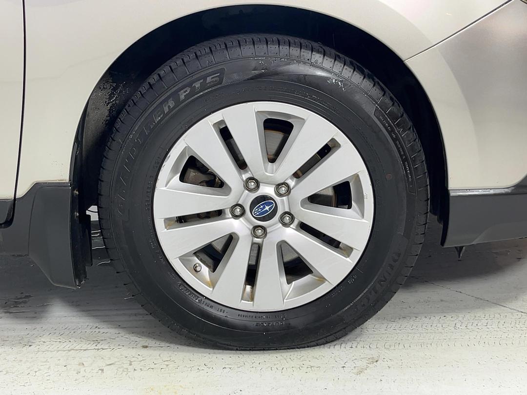 Photo '9' of Subaru Legacy