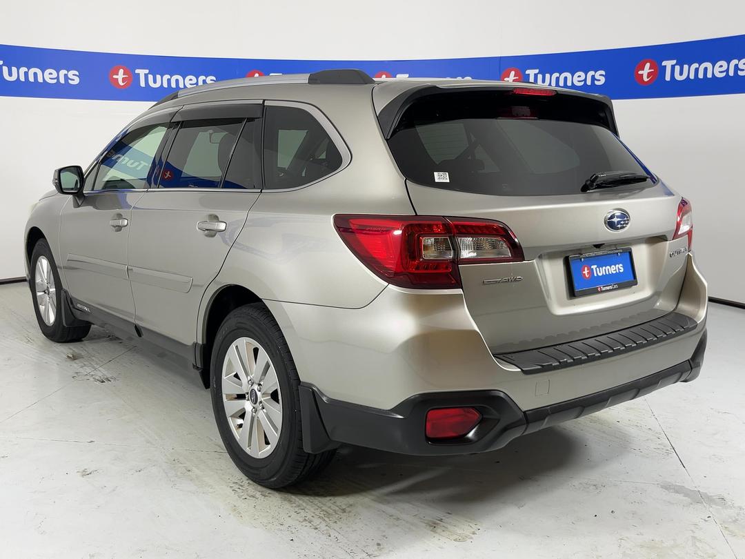 Photo '5' of Subaru Legacy
