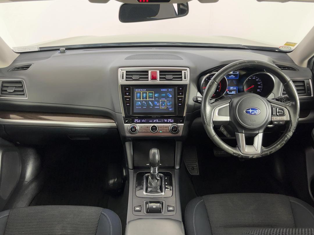Photo '17' of Subaru Legacy
