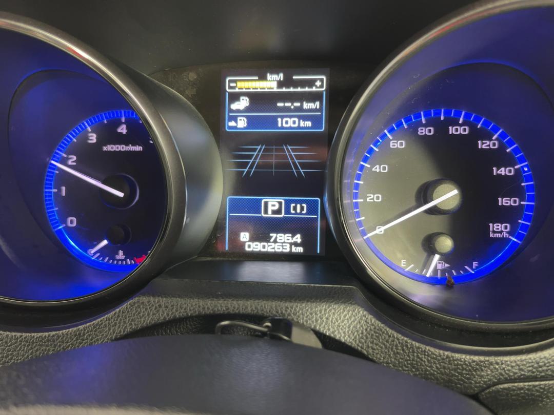 Photo '21' of Subaru Legacy
