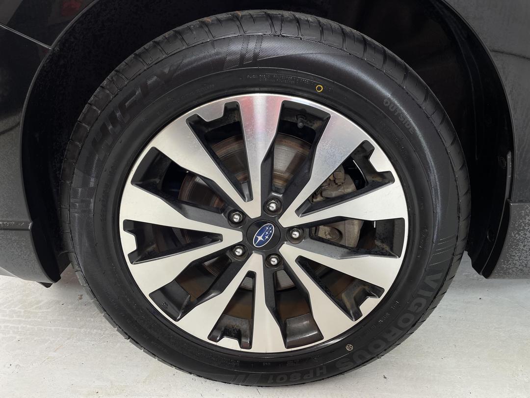 Photo '10' of Subaru Outback