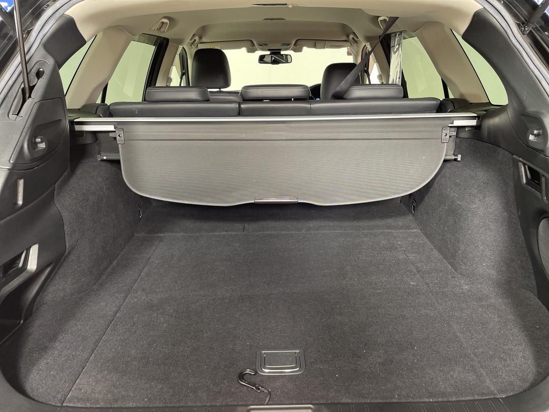 Photo '14' of Subaru Outback