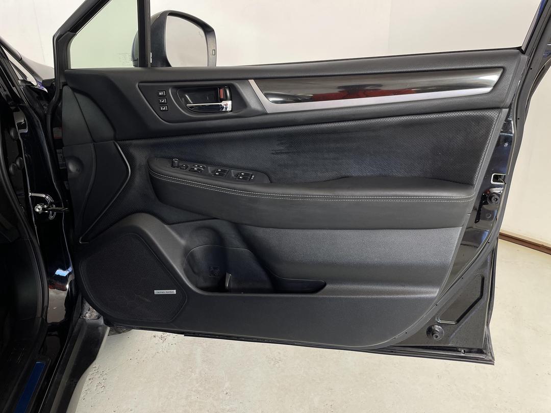 Photo '15' of Subaru Outback