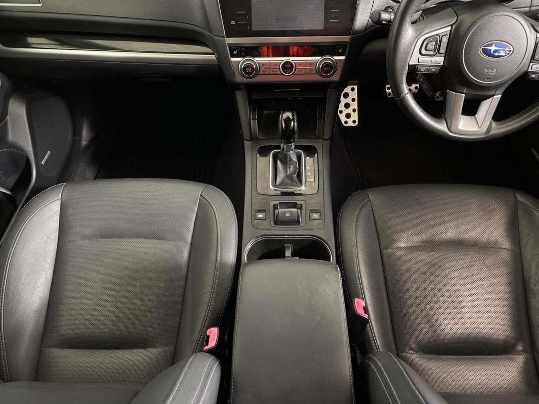 Photo '18' of Subaru Outback