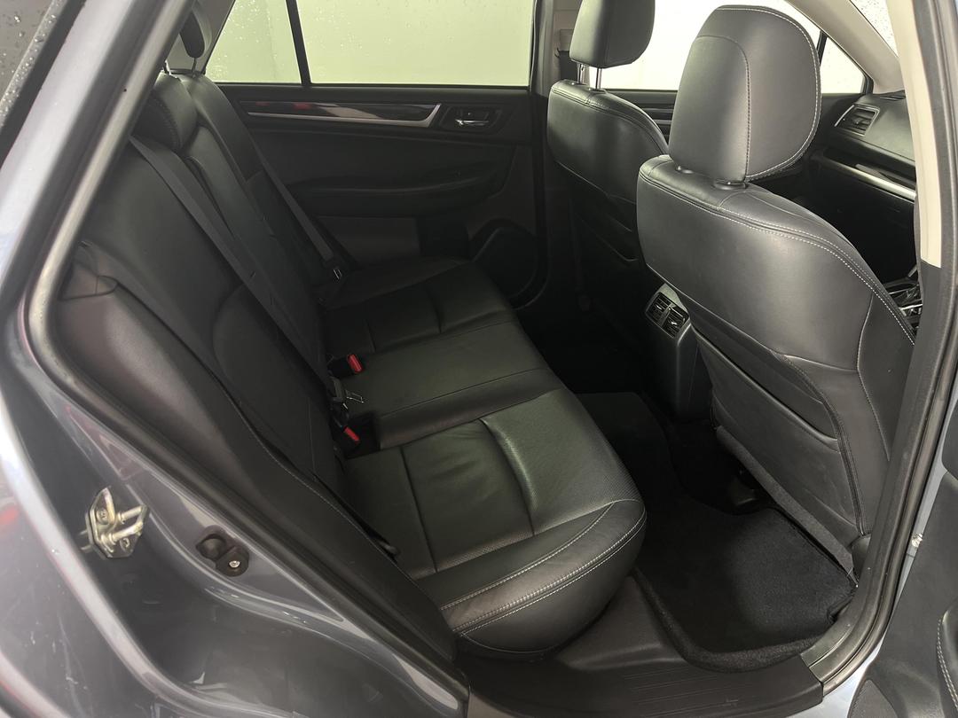 Photo '20' of Subaru Outback