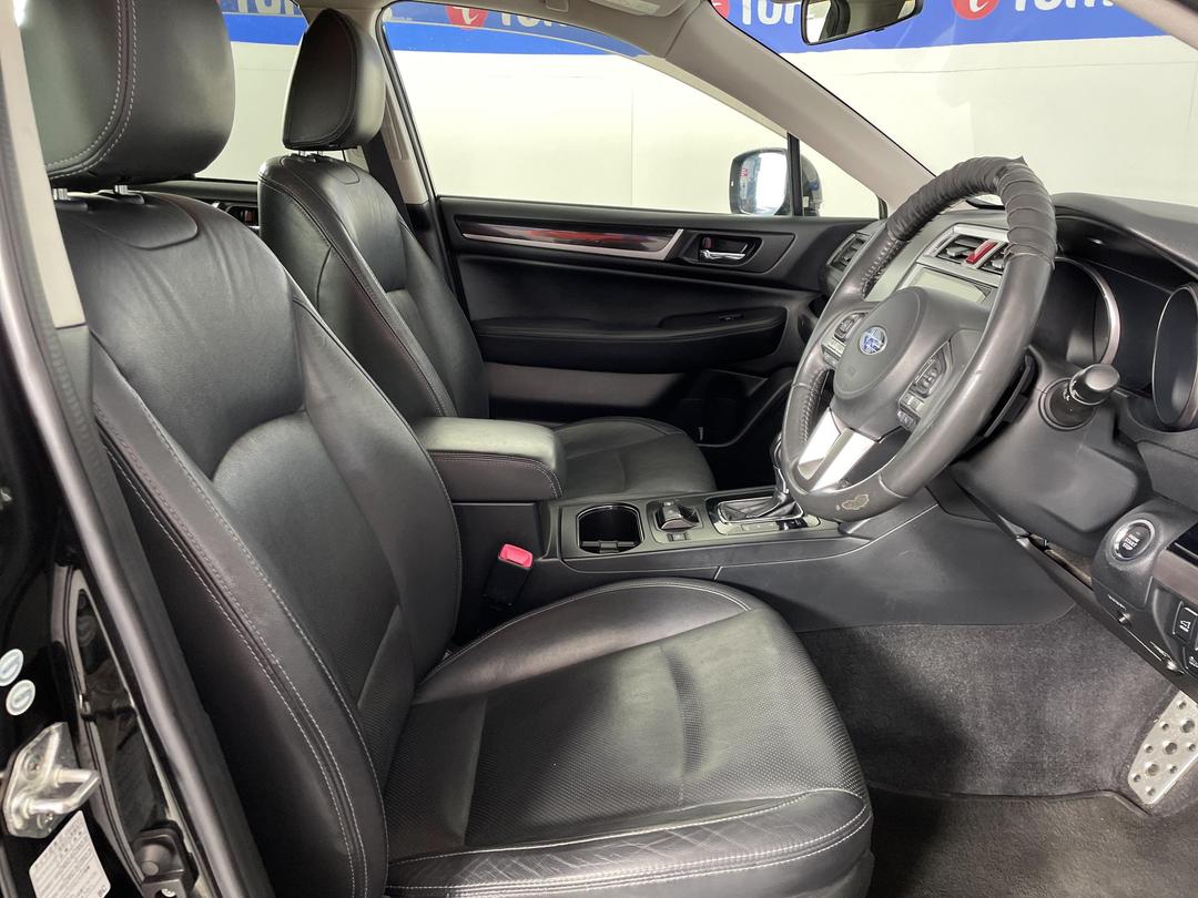 Photo '16' of Subaru Outback