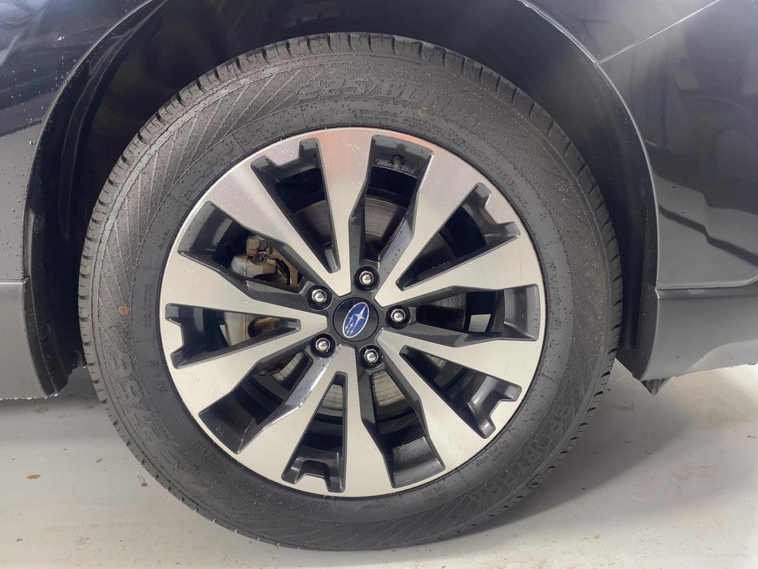 Photo '9' of Subaru Outback