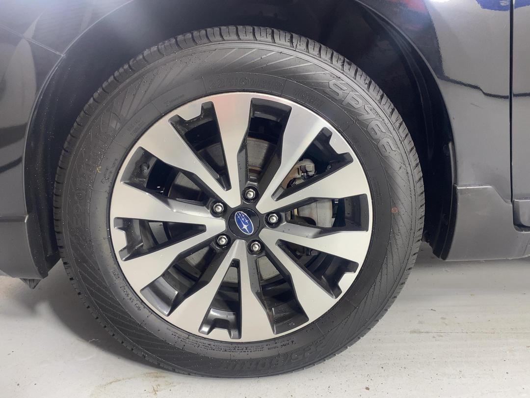 Photo '10' of Subaru Outback