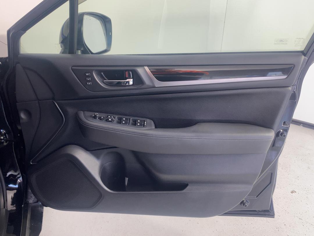 Photo '15' of Subaru Outback