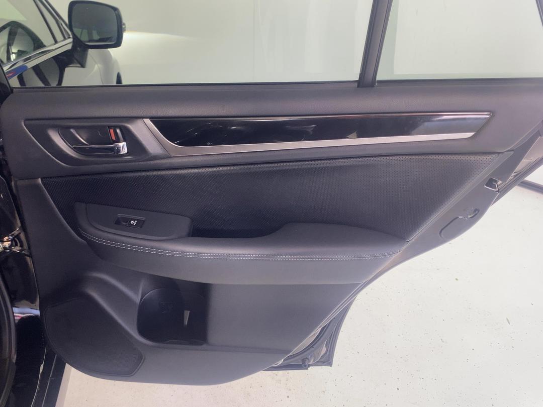 Photo '19' of Subaru Outback