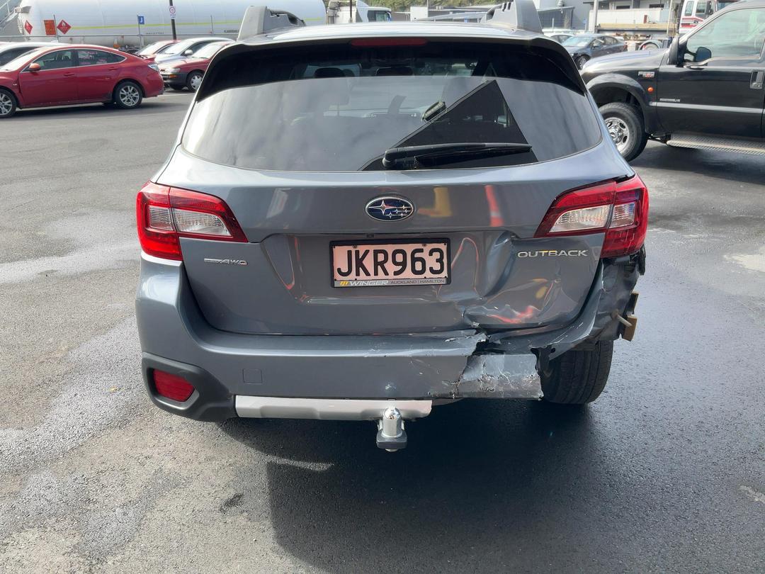 Photo '7' of Subaru Outback Premium