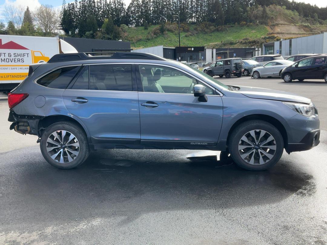 Photo '8' of Subaru Outback Premium