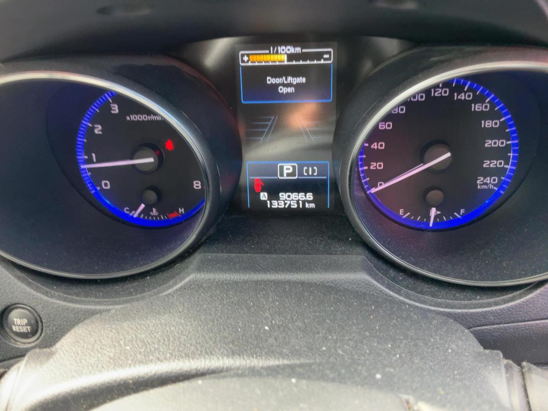 Photo '13' of Subaru Outback Premium