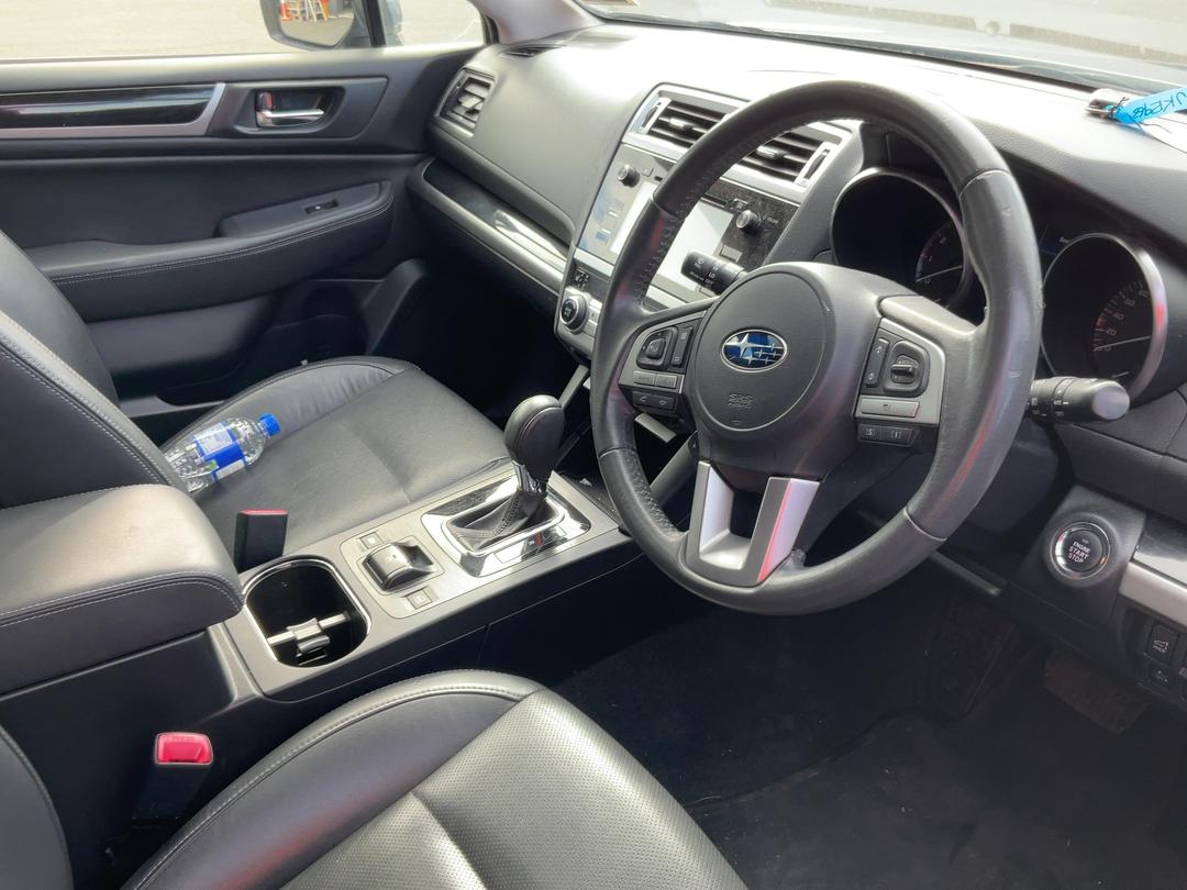 Photo '14' of Subaru Outback Premium