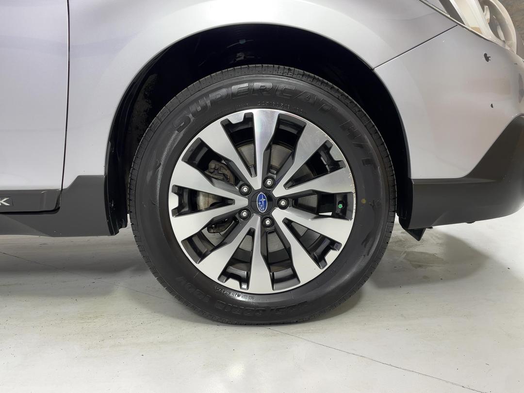 Photo '9' of Subaru Outback