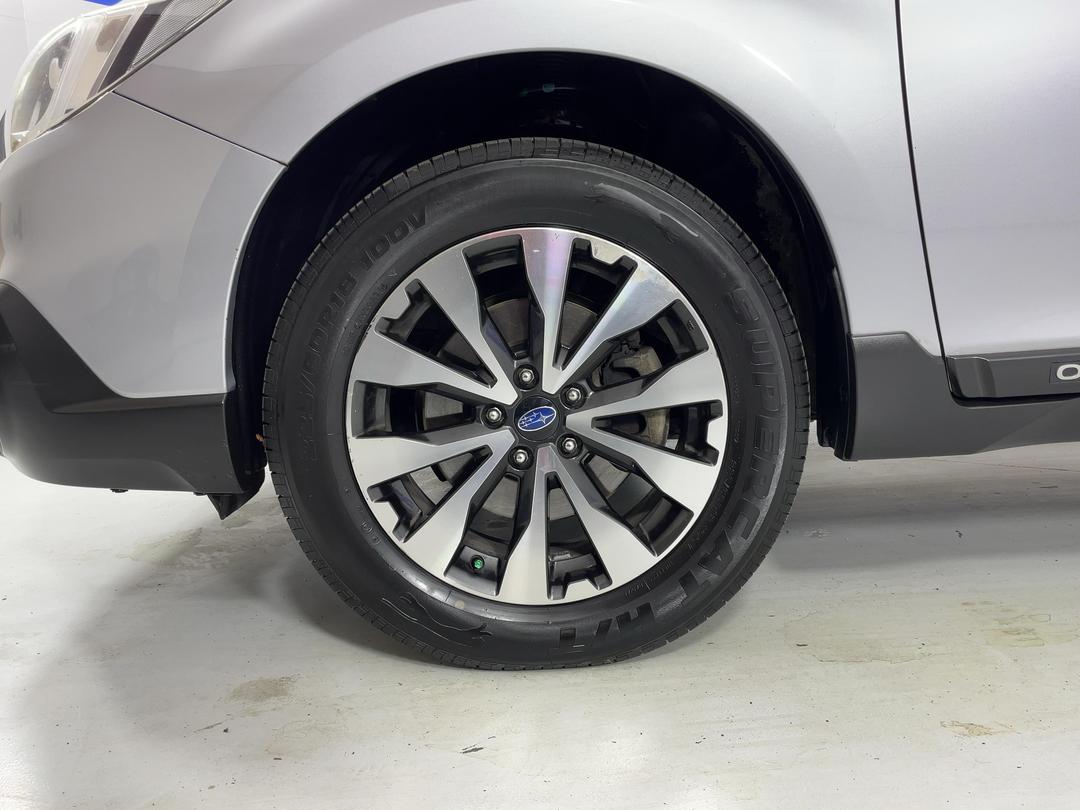 Photo '10' of Subaru Outback