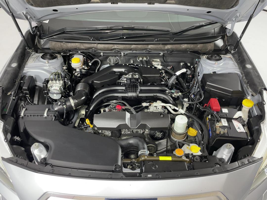 Photo '13' of Subaru Outback