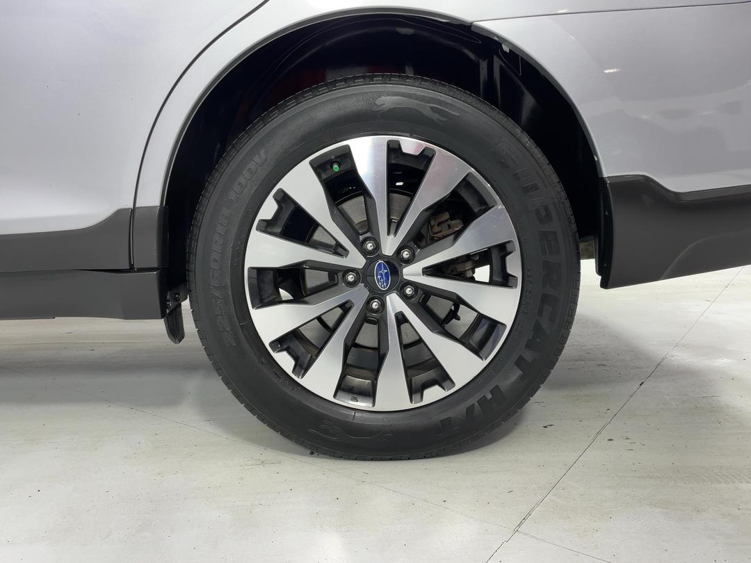 Photo '11' of Subaru Outback