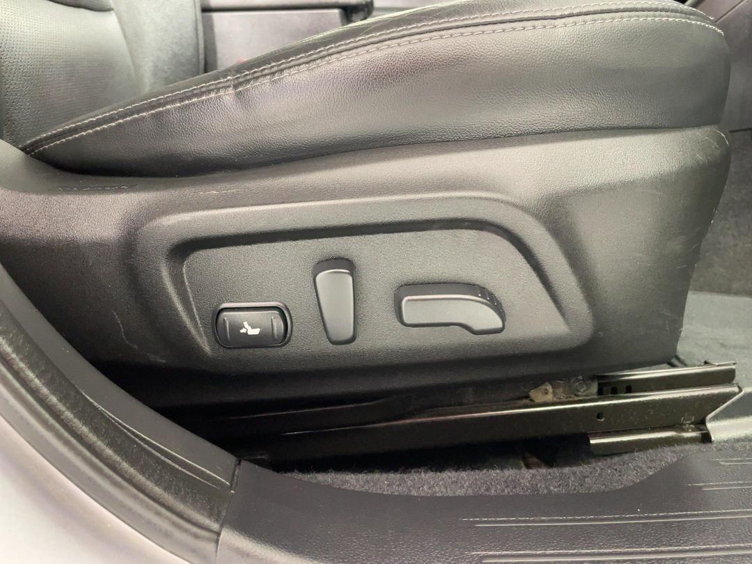 Photo '27' of Subaru Outback