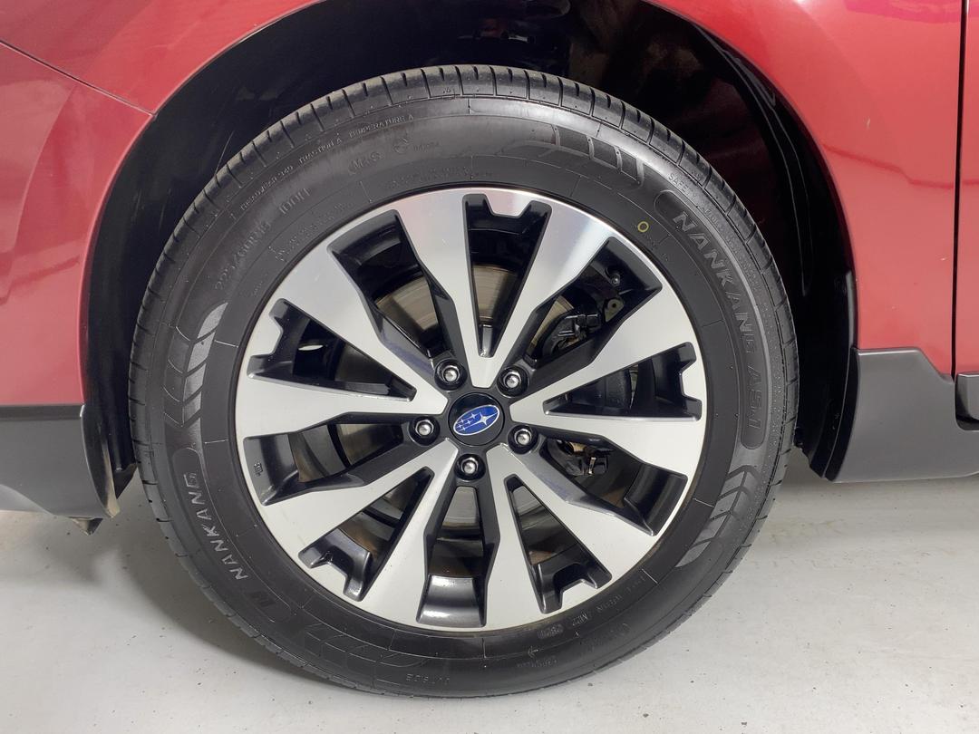 Photo '10' of Subaru Outback