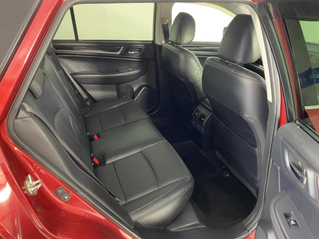 Photo '20' of Subaru Outback