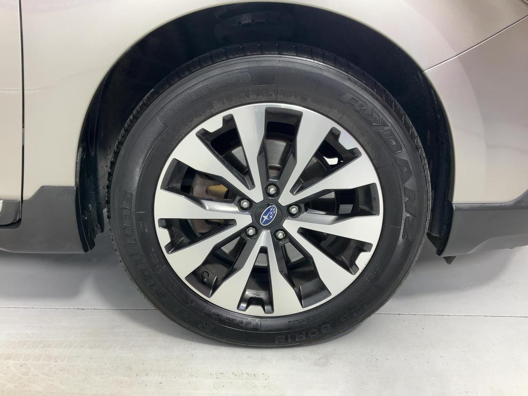 Photo '9' of Subaru Outback